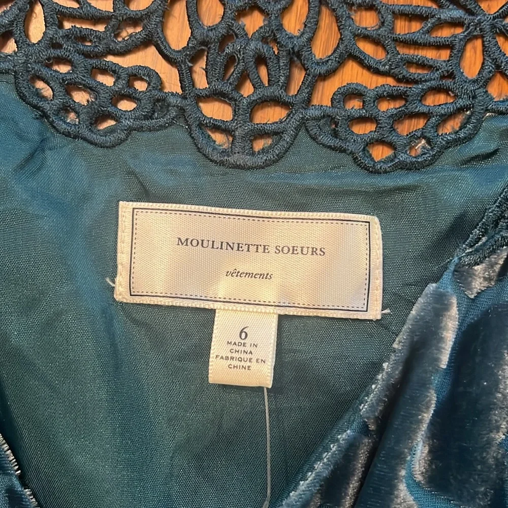 Dress - Picture 6 of 7